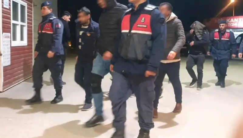 Uyuşturucu Partisi İhbarı: Bağ Evinde Gizli Baskın Gerçekleşti