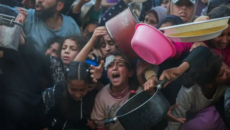 Gazze'de Açlık Krizi: Un Stokları Tükendi, Hayatlar Tehlikede