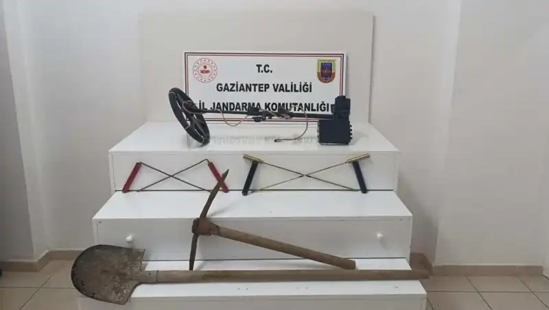Definecilerin Peşine Düşen Güvenlik Güçleri: İki Kişi Gözaltında