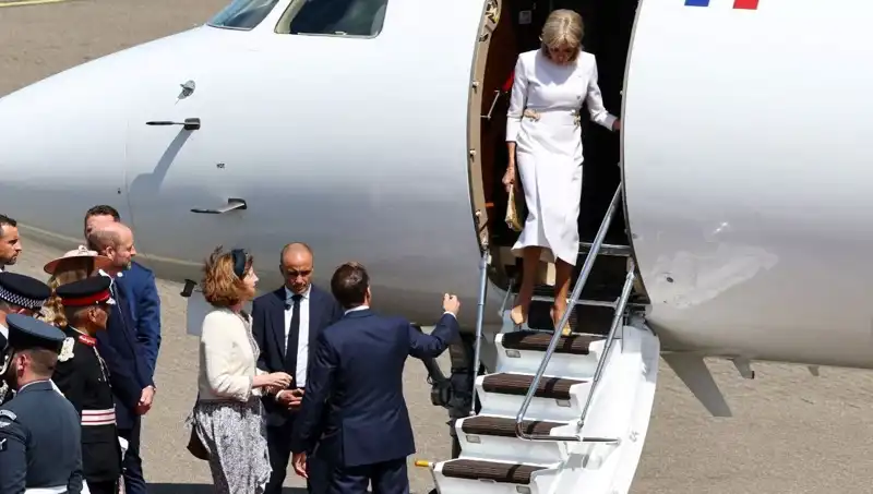 Macron Çiftinde Kriz Derinleşiyor: Eşi Görmezden Geldi mi?