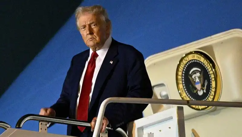 Trump'ın Lahey'deki NATO Zirvesi: Kritik Buluşma Öncesi Beklentiler ve Tartışmalar