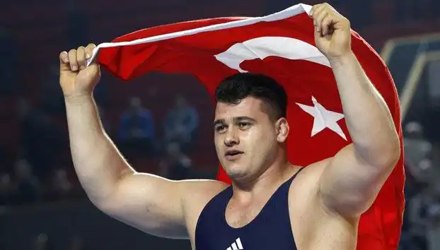 Rıza Kayaalp’e Şok Ceza! Milli Güreşçiye 4 Yıl Men Verildi