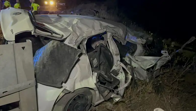 Ters Yolda Feci Kaza: Tankerle Çarpışan Otomobilde Can Kaybı ve Yaralılar