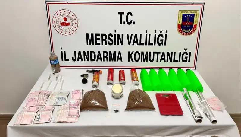 Mersin'de Uyuşturucu Madde Ticareti Yapan 5 Kişi Tutuklandı
