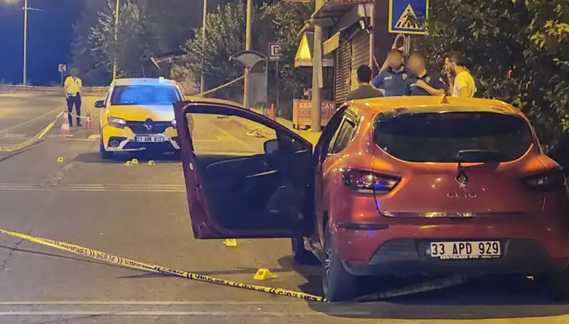Otomobillerden inerek çatışmaya girdiler: 2 ölü, 5 yaralı