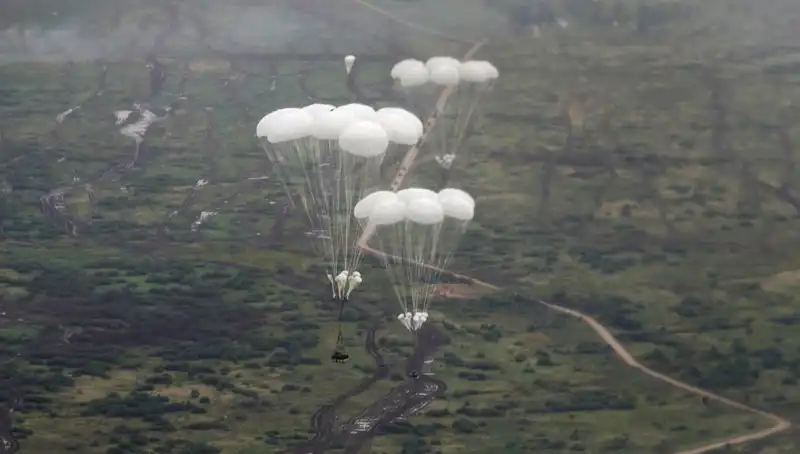 Rusya ve Belarus'un Askeri Gösterimi: 3 Komşu Ülkede Kırmızı Alarm!