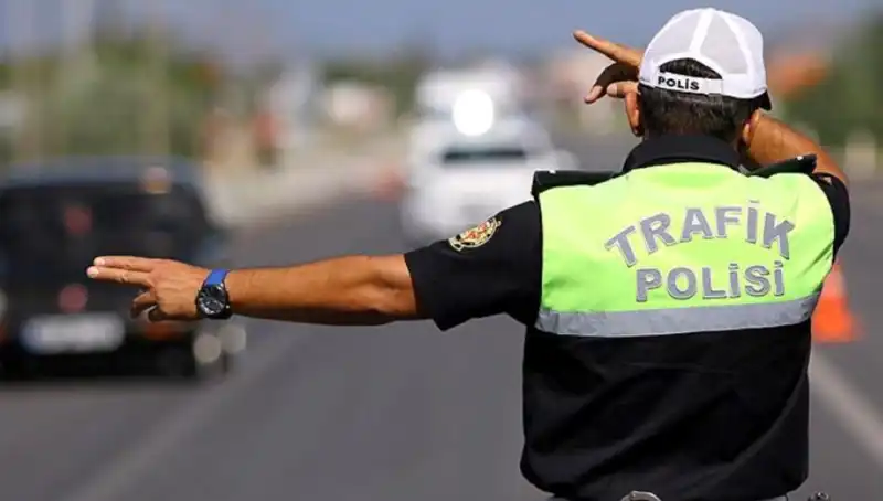 Isparta'da Yoğun Trafik Denetimi: 1 Haftada Bin 593 Sürücüye Ceza!