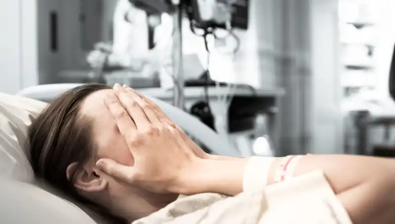 32 Yaşındaki Kadına 'Bir Yıl' Ömrü Kaldı: Doktorların Verdiği Ağrı Kesiciler Yanlış mıydı?