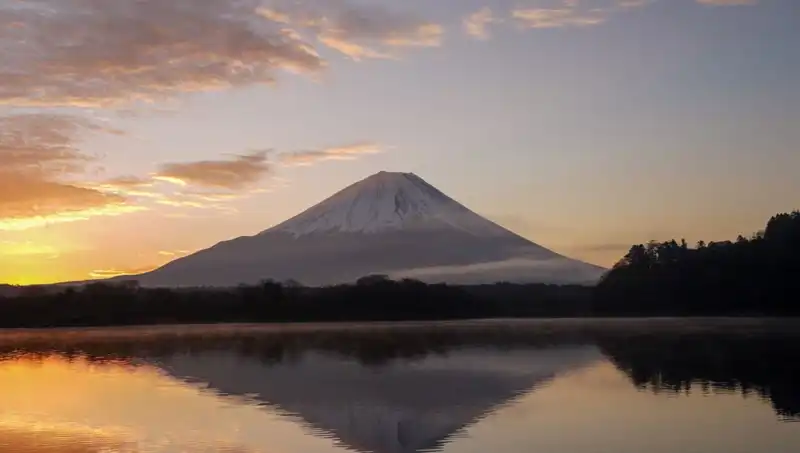 Japonya'nın İkonik Fuji Dağı Patlamaya Hazır mı? Uzmanlardan Endişe Verici Uyarı!