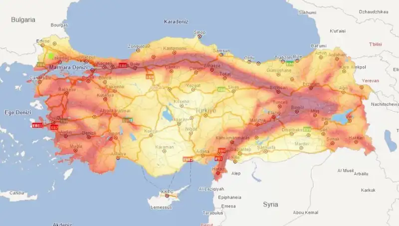 Evimin Altında Fay Hattı Var mı? 45 İl ve 110 İlçe Deprem Riski Taşıyor