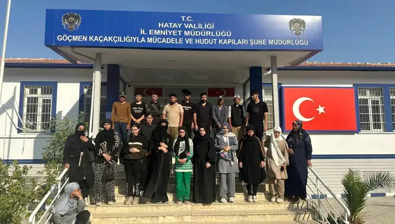 Şok Edici Olay: Minibüste 24 Göçmen Ele Geçirildi!