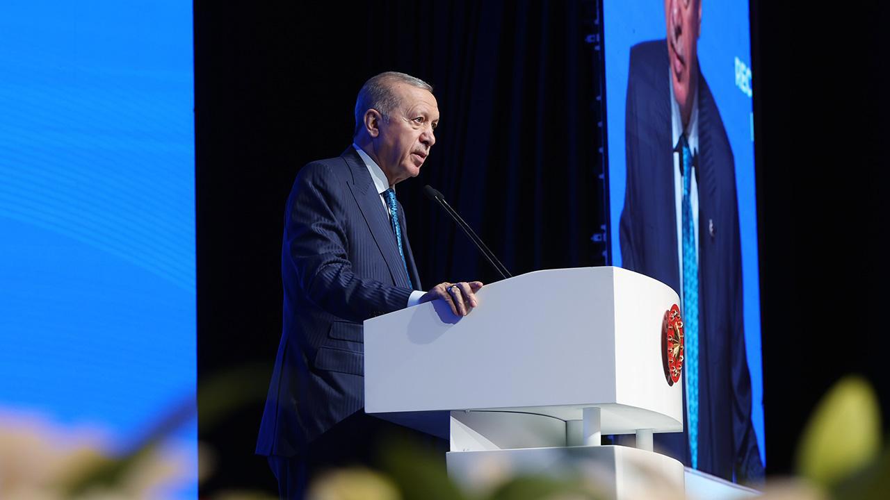 Cumhurbaşkanı Erdoğan, 1381 engelli öğretmen atama müjdesi verdi