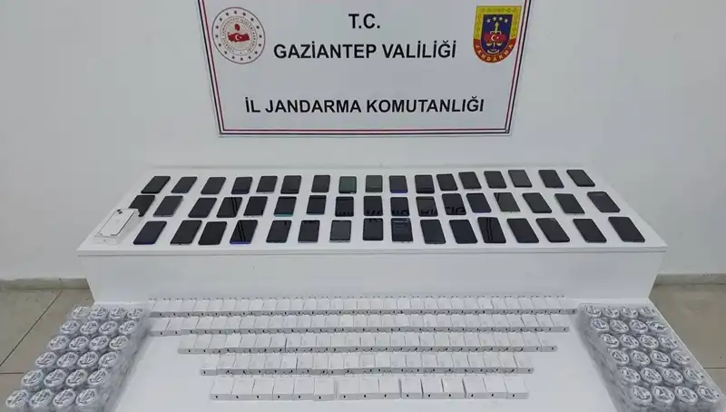 Gaziantep'te Kaçak Telefon Operasyonu: 1,3 Milyon TL Değerinde Ürün Ele Geçirildi