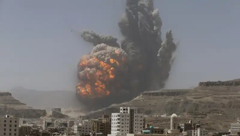 ABD'nin Yemen'deki Fabrika Saldırısı: 5 Kişi Hayatını Kaybetti, 13 Yaralı