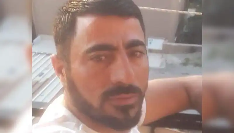 Annesinin Görüştüğü Kişiyi Kamayla Öldüren Genç Gözaltında