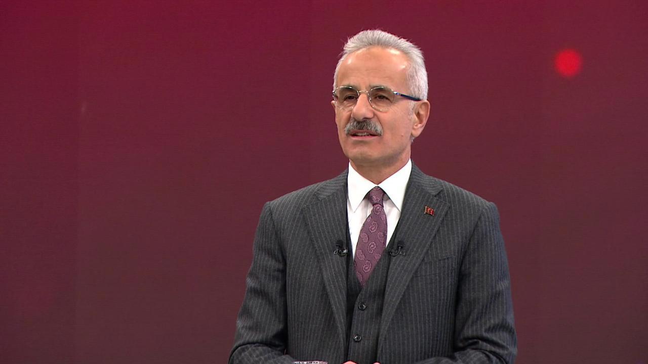 Bakan Uraloğlu: Sosyal Medyaya Düzenleme Hazırlığında<br>