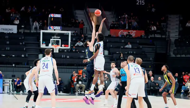 Anadolu Efes ile Panathinaikos Karşı Karşıya: Maç Tarihi ve Saati Belli Oldu!
