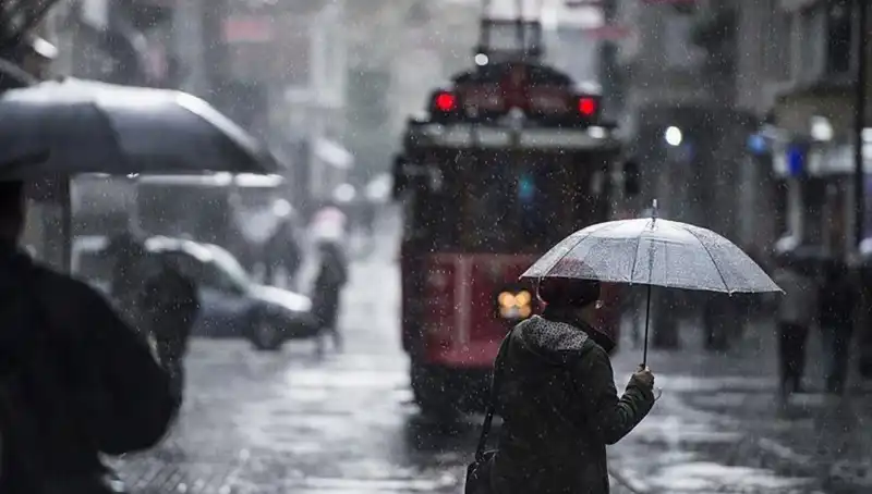 Güneşin Keyfini Sürdük, Ama Dikkat! Sağanak Yağış Geldi