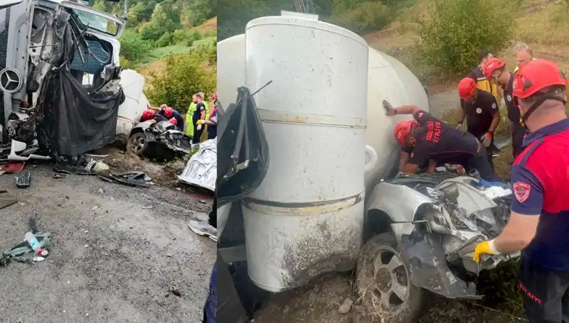 Beton Mikseri Korkunç Kazada Otomobilin Üzerine Devrildi: 1 Ölü, 1 Yaralı