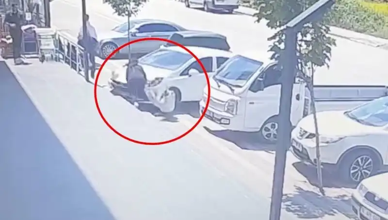 Yalova'da Lise Öğrencisinin Hayatını Kayıp Aracın Altında Kaldı: Sarsıcı Detaylar