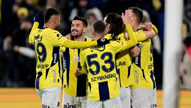 Kadıköy'de Futbol Savaşları: Güçlü Takımlar Bir Arada!
