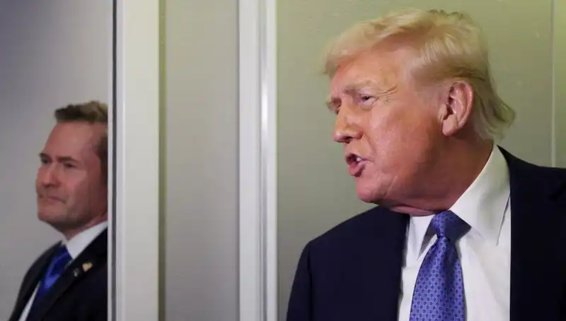 Trump'ın Stratejik Hatası: Mike Waltz Kararını Beklenmedik Şekilde Değiştirdi